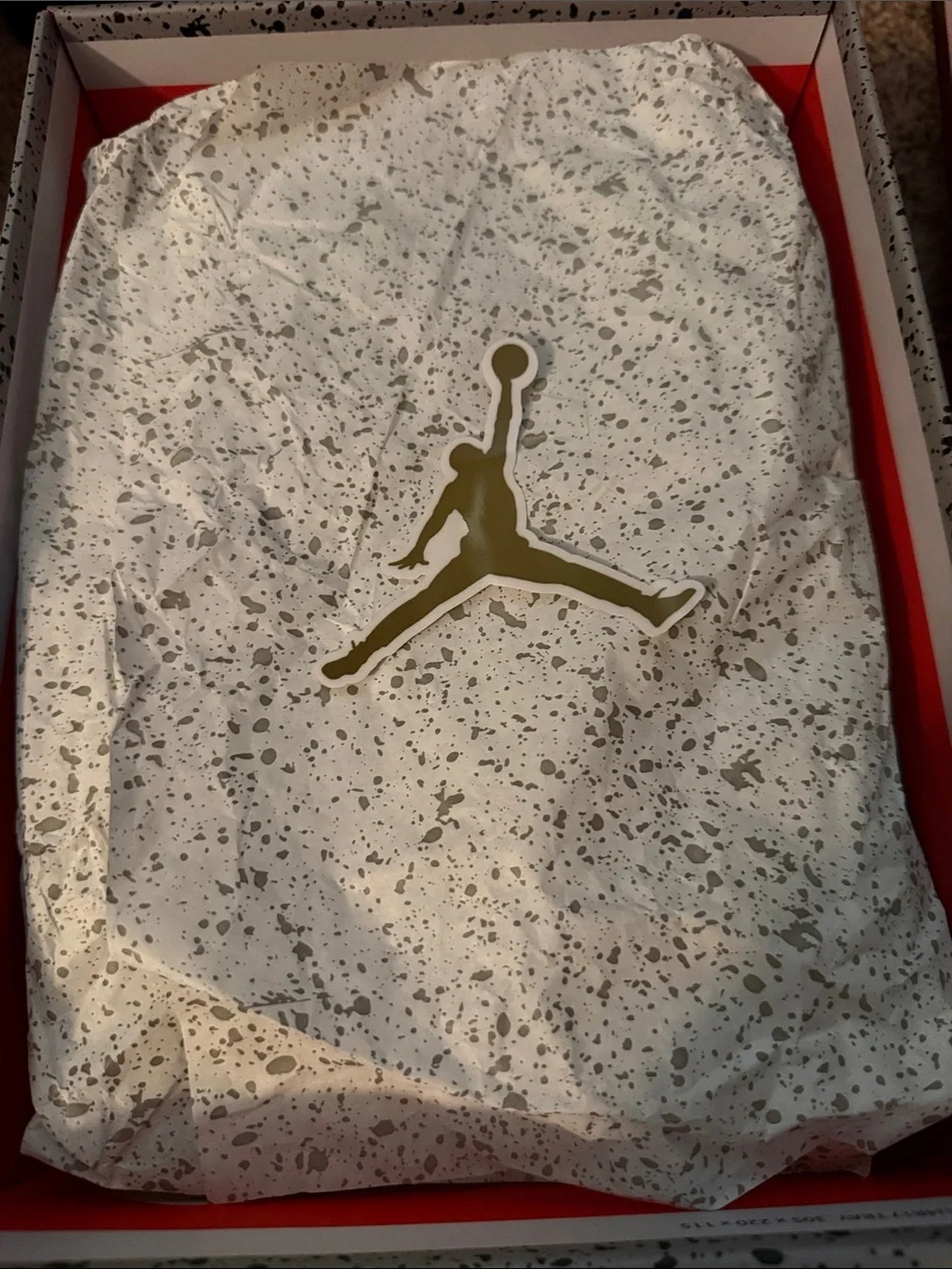Brand New//Great condition.  6.5Y Size 🔥 original packaging including sticker